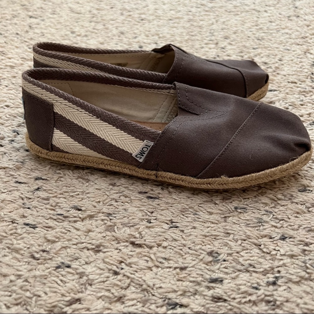 TOMS— womens espadrille